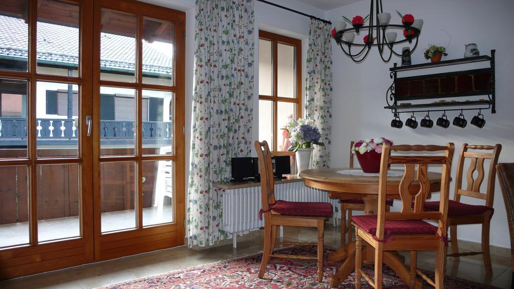 Apartment Jasmin Гармиш-Партенкирхен Экстерьер фото